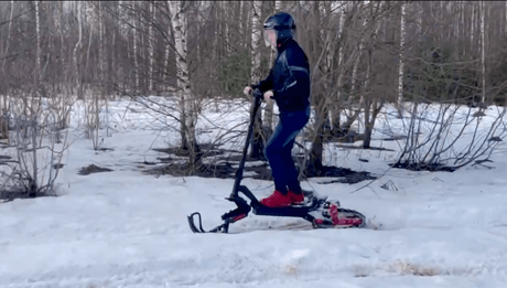 snow scooter (1).png